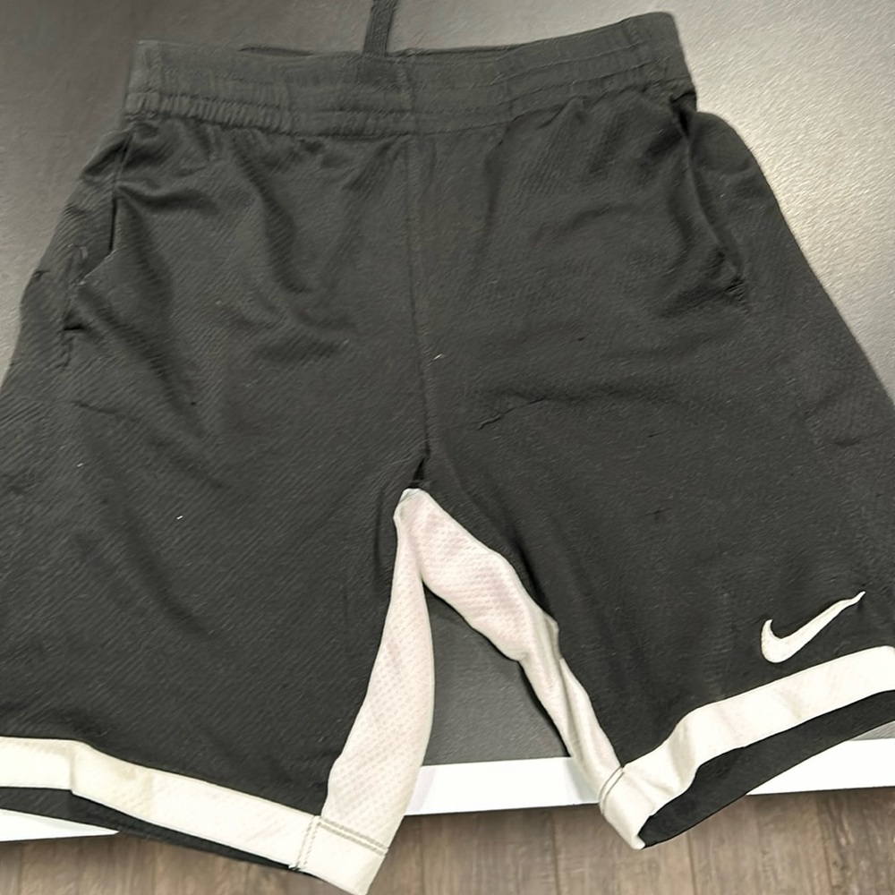 Nike boys shorts black and white